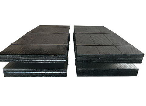  堆焊耐磨钢板：双金属碳化铬堆焊复合工艺的出色性能